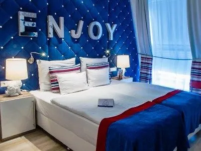 Estilo Fashion Hotel 4*