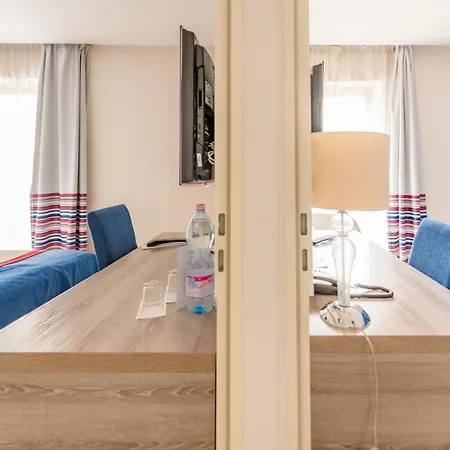 Hotel Estilo Fashion 4*