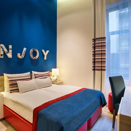 Hotel Estilo Fashion 4*